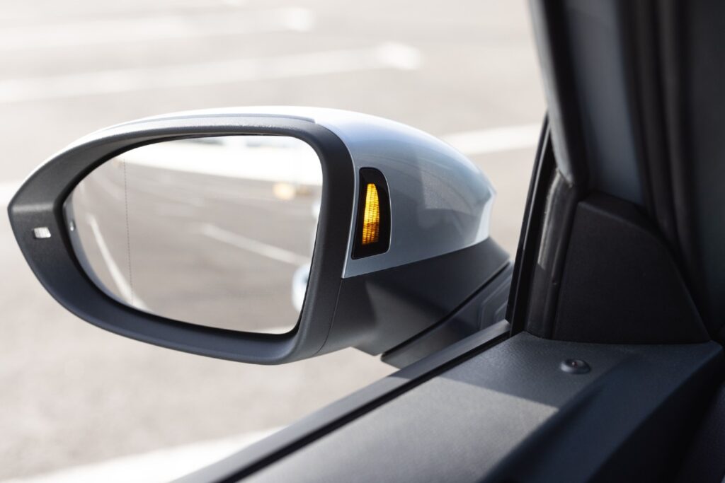 Blind Spot Monitoring System